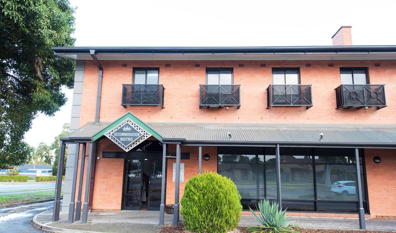 Nightcap At Rose & Crown Hotel Elizabeth Exterior photo